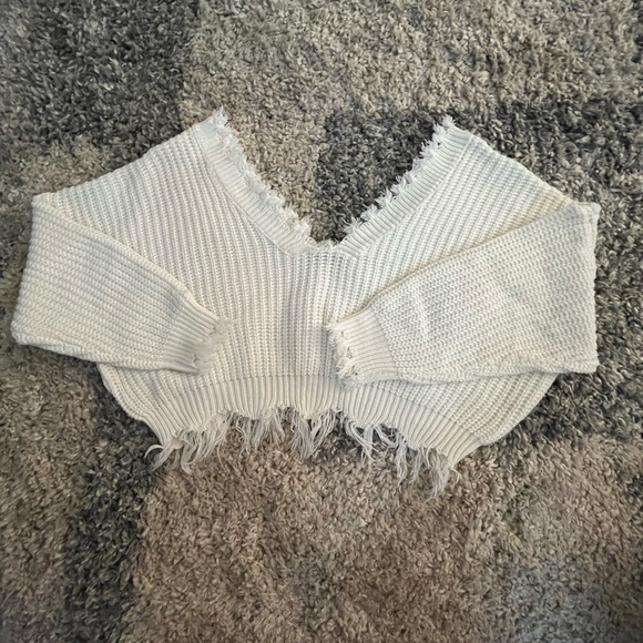 White Cropped Sweater - Picture 1 of 2